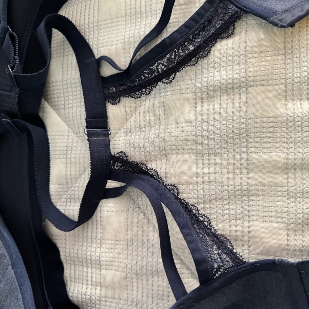 Lot of 7 Cacique Wire Free Bras 46DD - Picture 8 of 16
